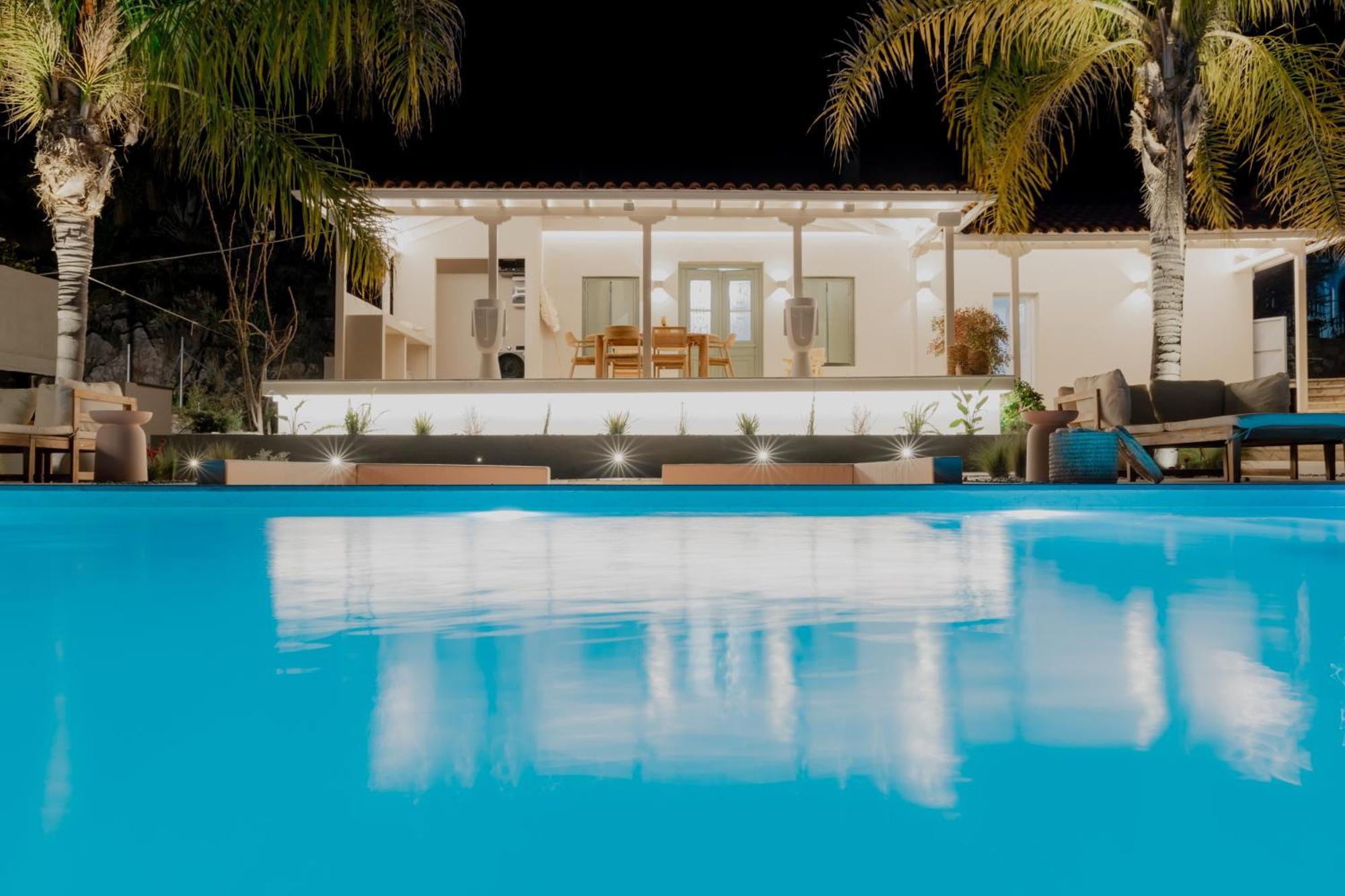 Nafplio Blue Topaz Poolside Villa Экстерьер фото